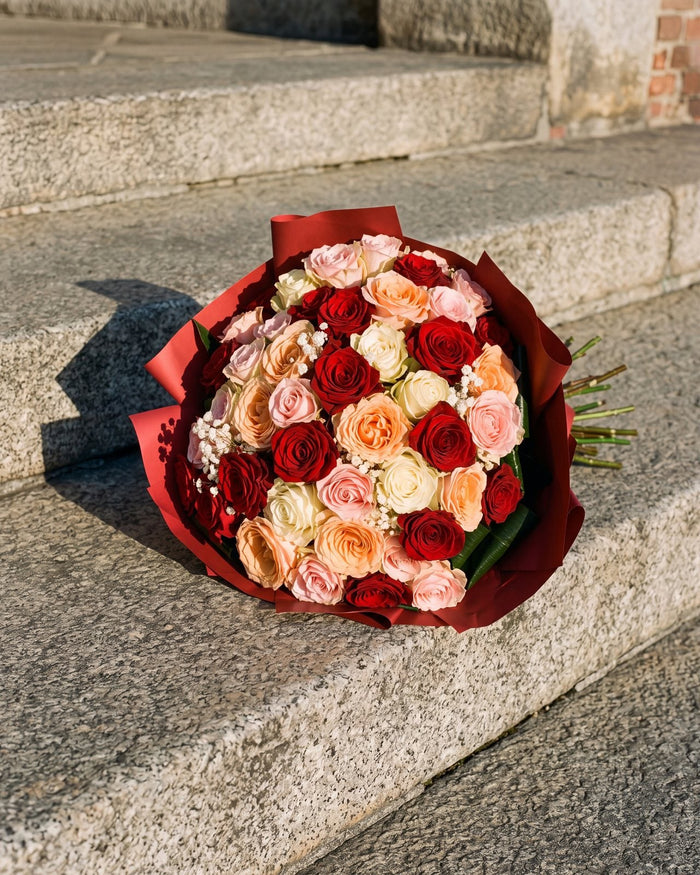 Significato dei colori delle rose: rossa, bianca, rosa, gialla e blu