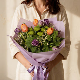 Pomario, bouquet di tulipani arancio e lilla — consegna a Torino