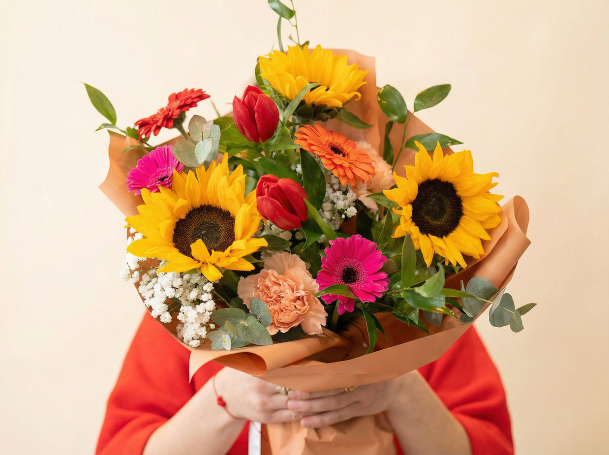 Bouquet Misto con Girasoli – Festa della Donna | Emozioni Fiori Torino