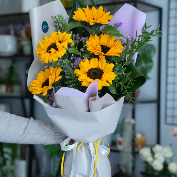 Bouquet di girasoli freschi – Consegna a Torino