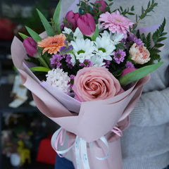 Bouquet con Rose, Gerbere e Tulipani | Consegna a Torino Emozioni