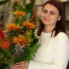 Bouquet con Crisantemi Arancio e Fiori di Stagione | Consegna a Torino Emozioni