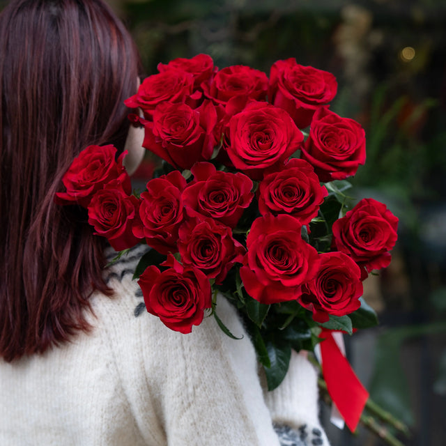 Bouquet Rose Rosse a Gambo Lungo | Consegna a Torino Emozioni