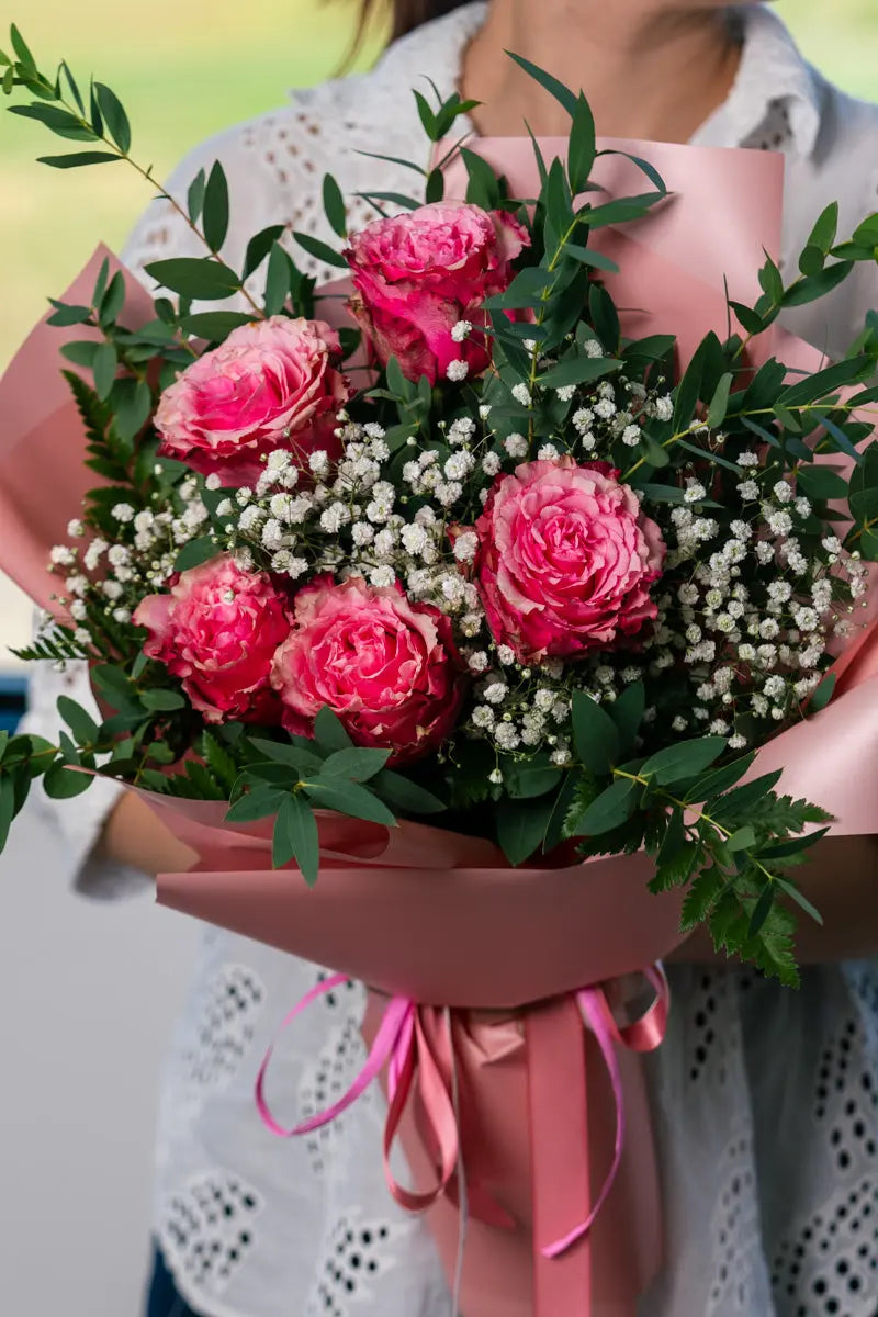 Bouquet di Rose Rosa e Gypsophila | Consegna a Torino Emozioni