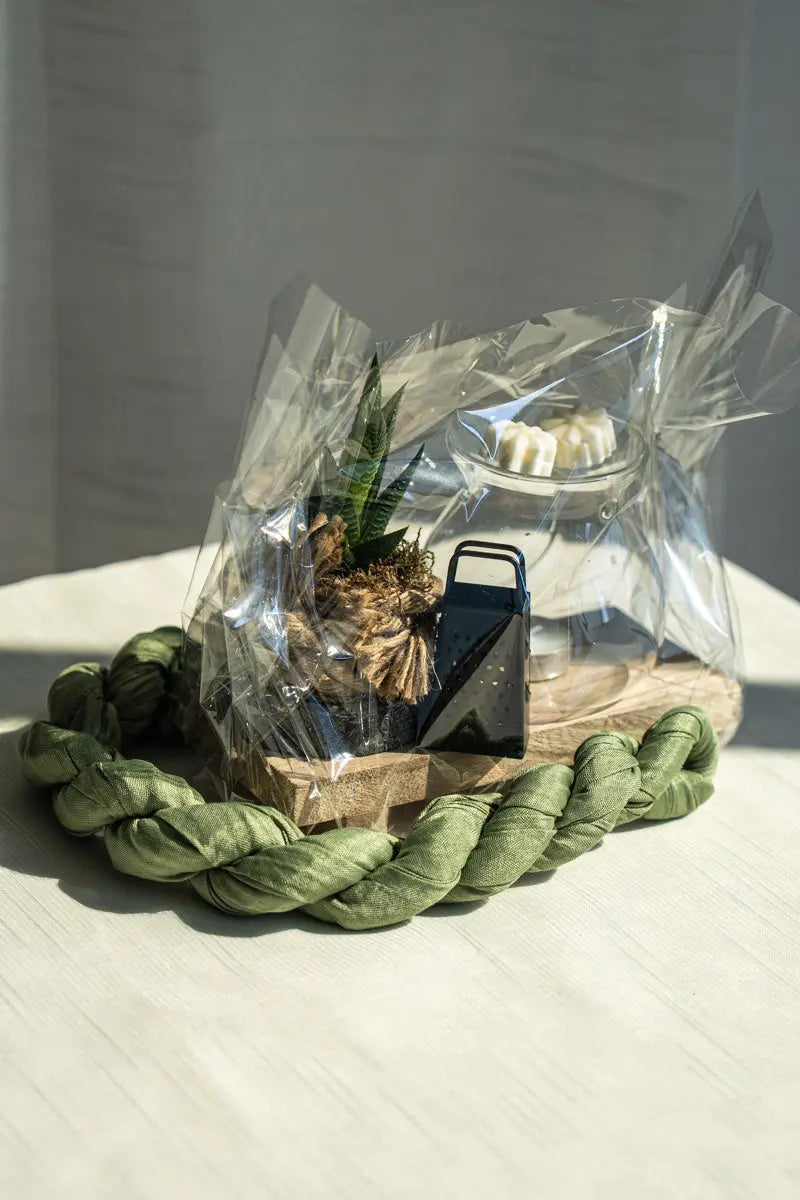 Kit Bruciatore con Tart Profumate e Piantina – Idea Regalo Artigianale Emozioni