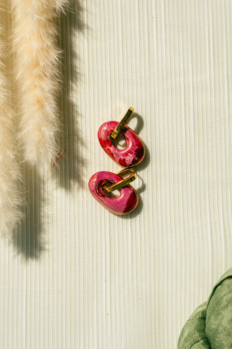 Orecchini Rosa Fucsia Effetto Mosaico – Acciaio Dorato | Clay Design Blossom Shine