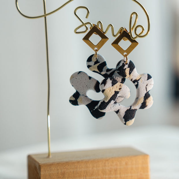Orecchini Pendenti Effetto Maculato – Argilla Artigianale | Clay Design