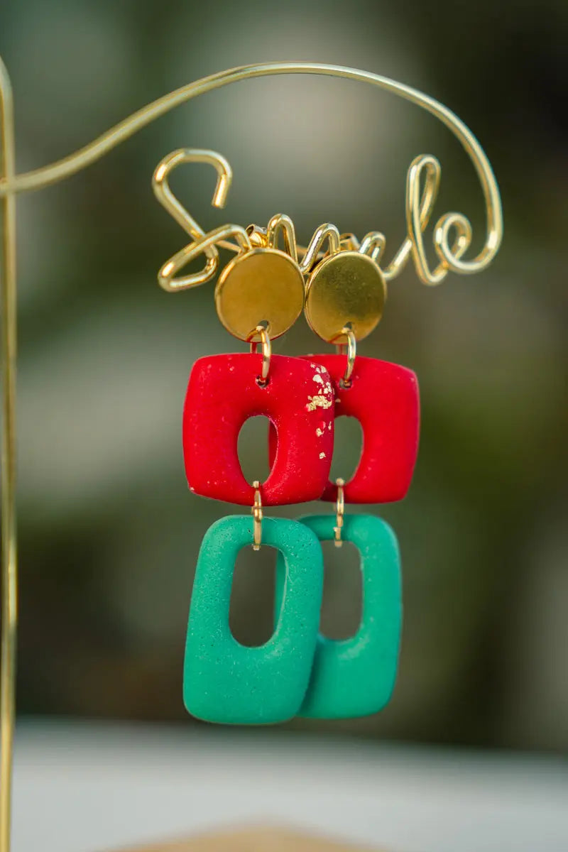 Orecchini artigianali bicolor – Rosso e verde acqua in argilla Emozioni