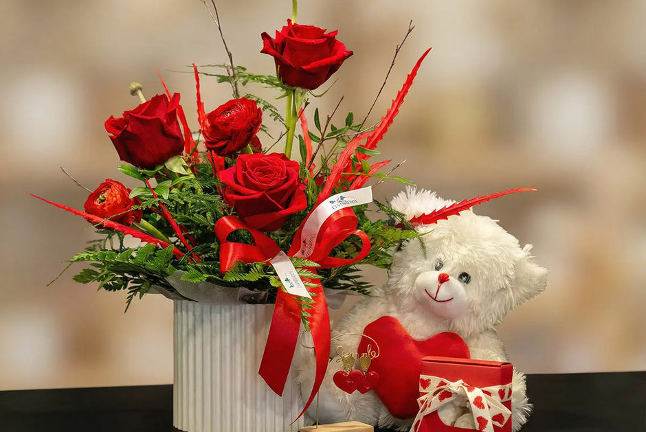 Luxury Love Box Completa: Rose, Gioielli, Profumi e Peluche Emozioni