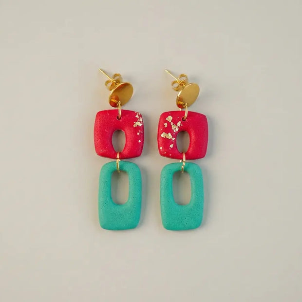 Orecchini artigianali bicolor – Rosso e verde acqua in argilla Emozioni