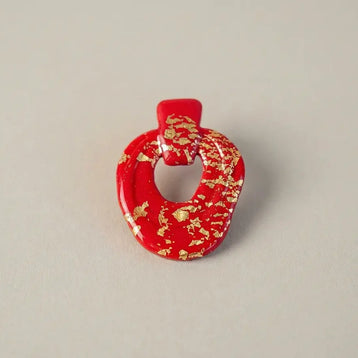 Orecchini rossi opachi – Design scultoreo handmade in argilla Emozioni