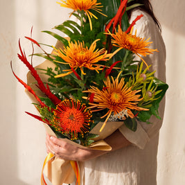 Aranciera, bouquet con crisantemi arancio — consegna a Torino