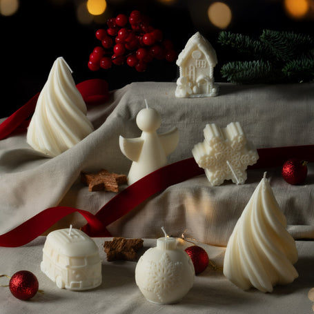 Candela Palla di Natale in Cera di Soia – Artigianale e Decorativa