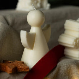 Candela Angelo in Cera di Soia – Decorazione Artigianale Natalizia Emozioni