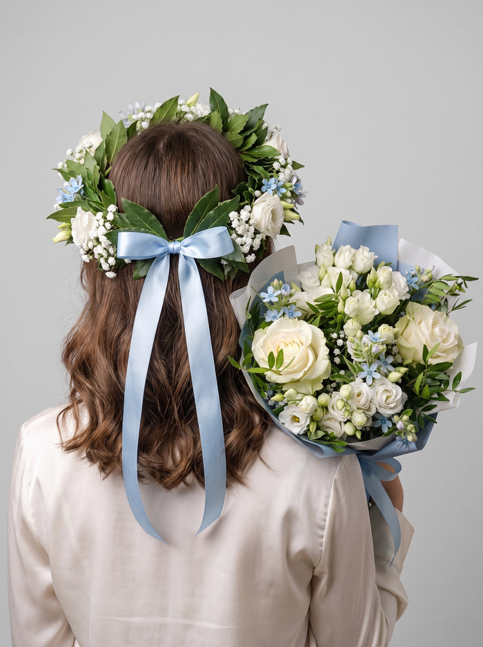 Set corona e bouquet di laurea con lisianthus e tweedia azzurra — Emozioni Torino