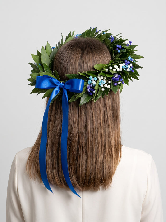 Corona di laurea Torino con ciuffi di gypsophila multicolor e fiocco blu