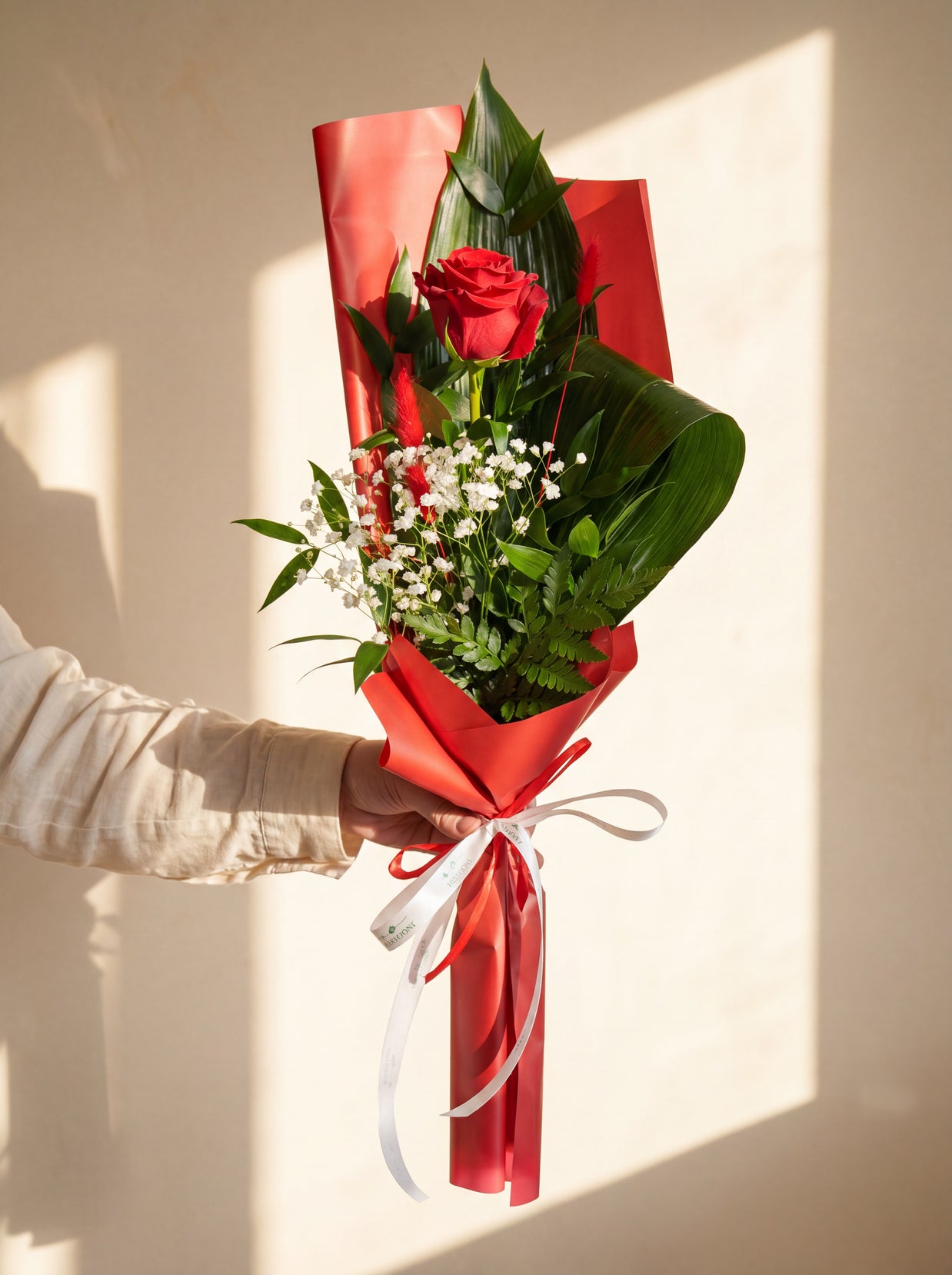 Rosa rossa singola confezionata — Emozioni Fiori Torino