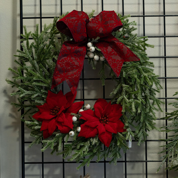 Ghirlanda Natalizia Artigianale – Decorazioni Rosse & Bacche