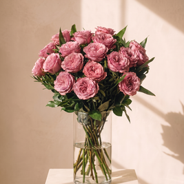 Bordura, rose garden rosa antico in vaso di vetro — Emozioni Fiori Torino