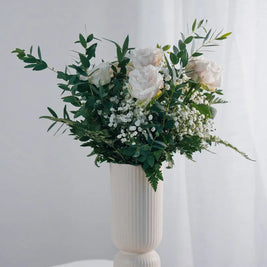 Bouquet con Rose Bianche e Gypsophila | Consegna a Torino Emozioni