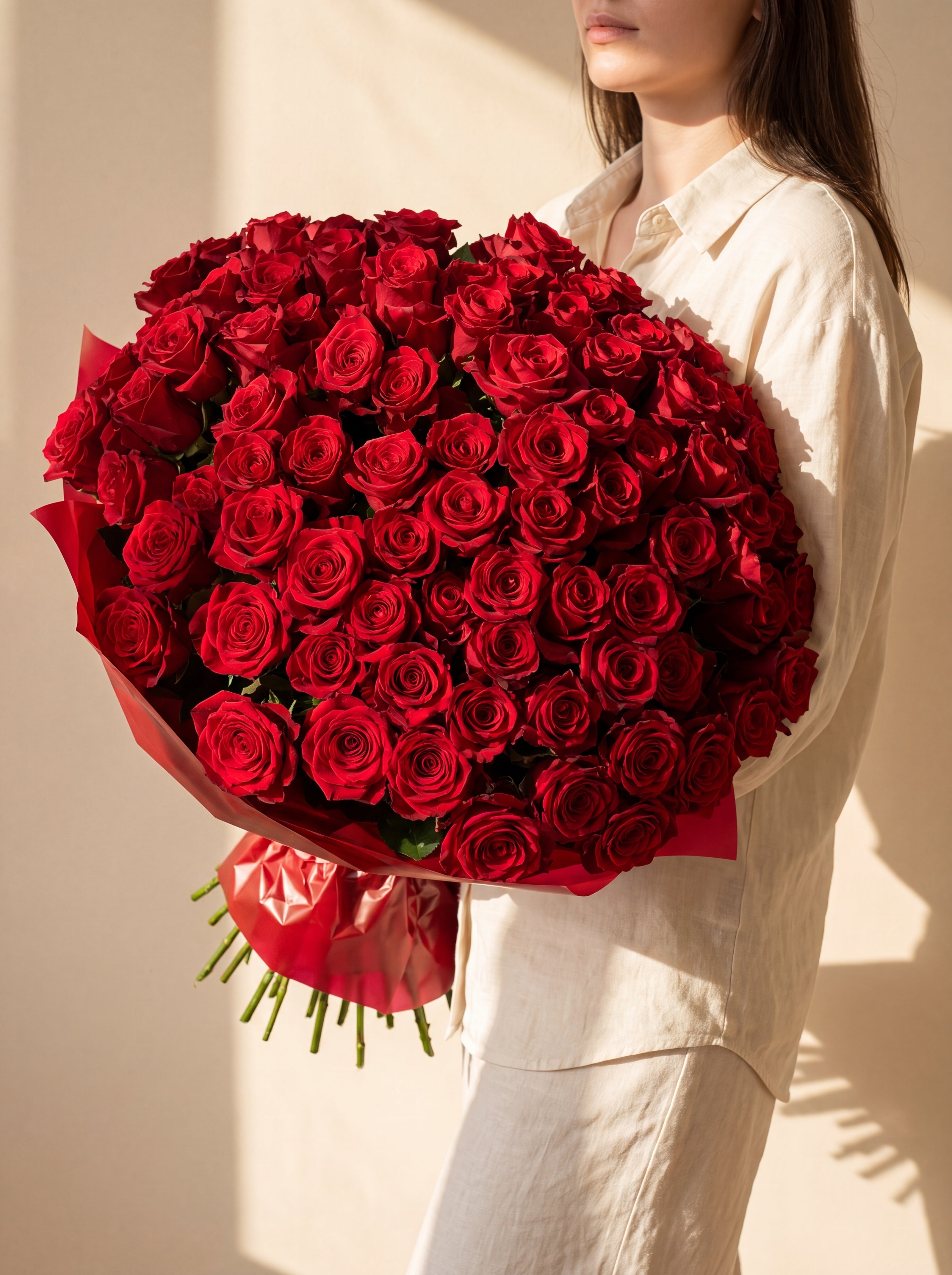 Mazzo di 100 rose rosse — Emozioni Fiori Torino