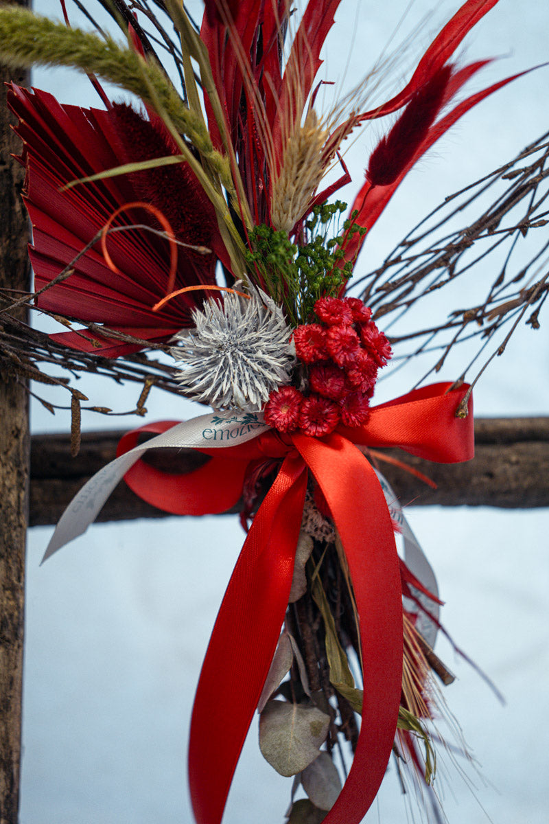 Cuore di Fiori Secchi Rossi | Elegante Decorazione Artigianale