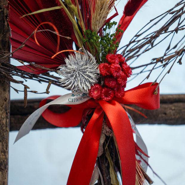 Cuore di Fiori Secchi Rossi | Elegante Decorazione Artigianale