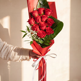 Rose rosse confezionate, mazzo da 11 rose — Emozioni Fiori Torino