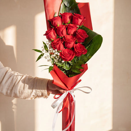 Rose rosse confezionate, mazzo da 11 rose — Emozioni Fiori Torino